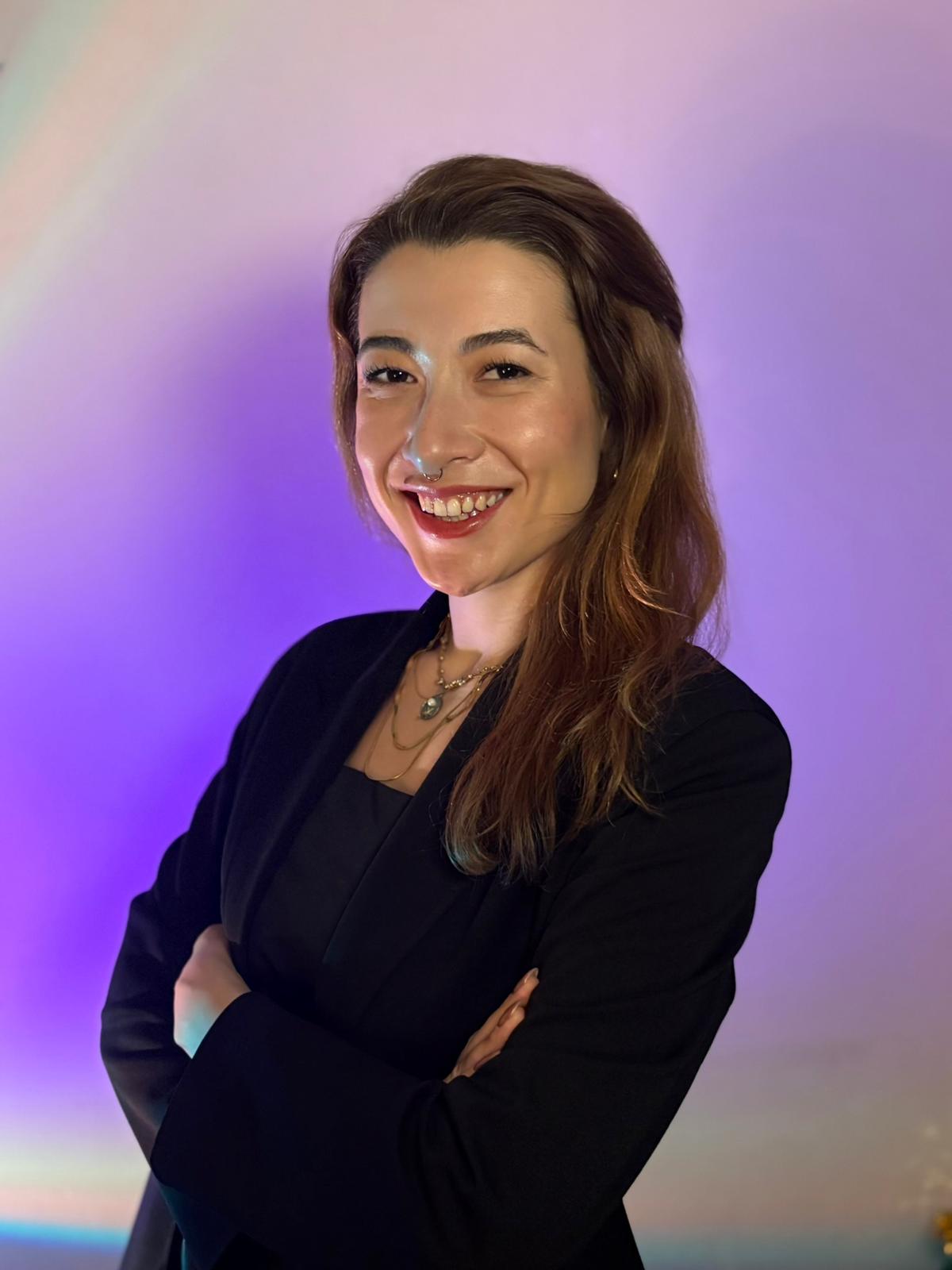 Öznur Enli